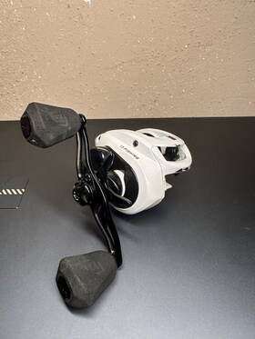 C2-6.8-rh 13 Fishing C2-6.8-lh Concept C Gen Ii Right Hand Casting Reel - White