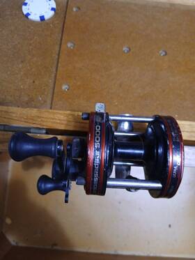 01408 Abu Garcia Vtg Ambassadeur 5000 Red Hi Speed Power Retrieve Fishing Reel
