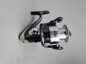 C174 Abu Garcia 036282857483 Vintage Cardinal Saltwater Mer Reel Parts Or Repair