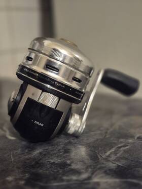1139307-pf Abu Garcia Abumatic 276ui / Closed Faced Fixed Spool Fishing Reel Used