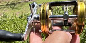 1292727 Abu Garcia Ambassadeur Brute 6600 Right-hand Baitcast Reel 6.3 1 Gold