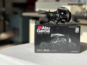 1498727 Abu Garcia Max Dlc-l Left Low Profile Baitcast Fishing Reel - Black
