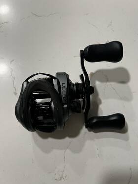 1552846 Abu Garcia Mg-x Right Hand Bait Cast Reel