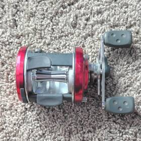 160119 Abu Garcia Ambassadeur 6600 Bcx Baitcast Reel Metal Red Silver