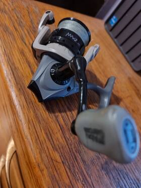 Maxzsp20c Abu Garcia Max Z 20 Spinning Reel Maxzsp20 Grey And Black Spooled With Braid