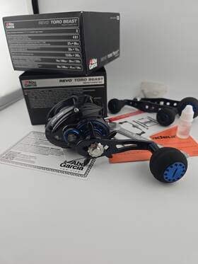 Revot2bst60hs Abu Garcia Revo Toro Beast 60 Low Speed 4.9 1 Gear Right Handed T2 Musky Reel
