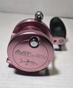 5.3r-08144 Avet Reels Sxj Lever Drag Casting Reel Pink