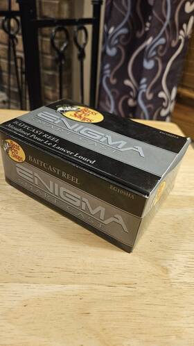 Eg10sha Bass Pro Shops Enigma Baitcasting Reel Right Hand. Used 1x With Box