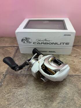 Jcw10sha-7.5 Bass Pro Shops Jcw10sha Johnny Morris Carbonlite Baitcast Reel 1-light Use