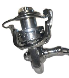 Wt3000 Camekoon Saltwater Spinning Fishing Reel 5.1 1 Gear Ratio 37lb Drag Power