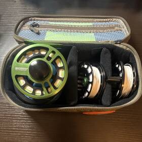 Boost325 Cheeky Fly Reel Aluminum Green With Spare Spools And Fishpond Case