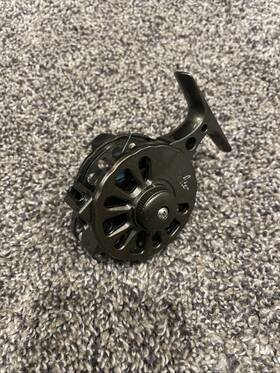 117736 Clam Ice Fishing Spooler Elite Reel With Extended Foot In Gunmetal