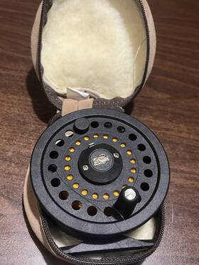 Cortland 043372599611 Fairplay Single Action Fly Reel With Leather Case And Fishing Line