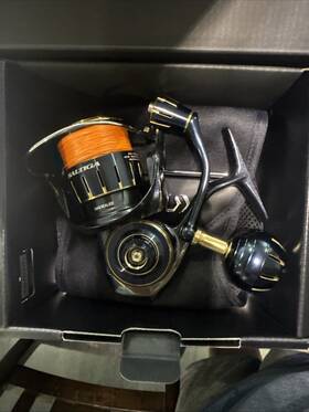 00065026 Daiwa Saltiga 4000-xh 6.2 1 Spinning Reel Excellent Condition