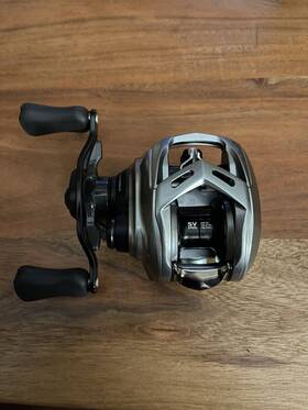00630222 Daiwa 21 Alpha Sv Tw 800hl Baitcast Reel - Silver