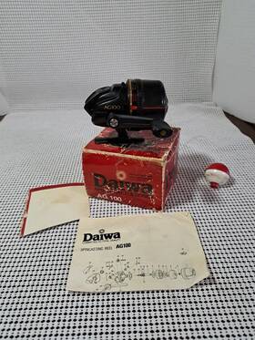 Apollocast-111 Daiwa 043178912058 Vintage Fishing Reel Ag100 Series Spincasting