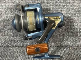 Daiwa 043178931097 Vintage Regal-x 2000t Gyro Spin Twist Buster With Box Beauty