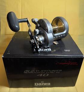 Stt40 Daiwa 043178934890 Saltist 40 Star Drag Fishing Reel Carbontex Free Shipping Nice