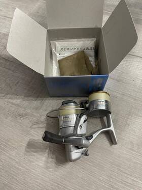 2000ia Daiwa Emblem -s Spinning Reel Super Clean