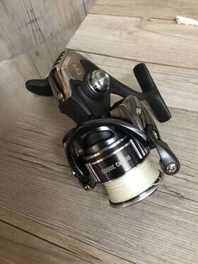 Psn035767 Daiwa 3000d-xh Bg Mq