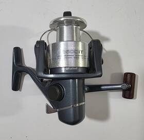 3500it Daiwa Emblem-z Spinning Reel Made In Japan