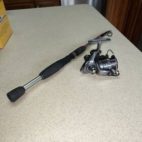6f0293110 Daiwa Crossfire 2500 Reel 3 Ball Bearings 5.3 1 With Quantum Telecast Rod