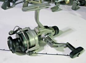 As1050 Daiwa Spinning Reel Bb L/r 130yds/8lb Rear Drag - Parts