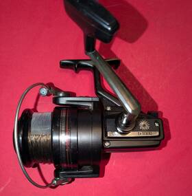 D4000 Daiwa Spinning Reel Made In Japan