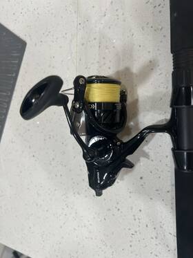 Ecltbr4000-c Daiwa Emcast Bite And Run Spinning - Black