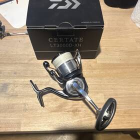 Lt3000d-xh Daiwa Certate Spinning Reel 3000 Silver Black Mpn