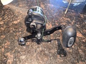 Lw20h-c Daiwa Saltist Right Hand Reel