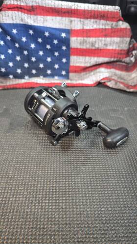 Lw30h-c Daiwa Saltist Levelwind Rh Bait Casting Reel
