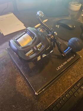 Lxwn400hslp Daiwa Lexa Type Wn 400hsl-p 7.1 1 Left Hand Casting Reel - Black
