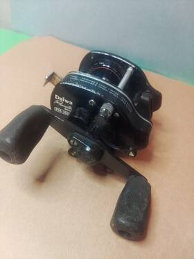 Pm-1000 Daiwa Vintage Procaster Mini Right Hand Fishing Reel. Works