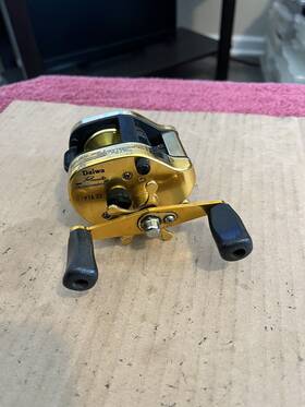 Pta-33 Daiwa Rare Gold Vintage Procaster Tournament Pta 33 Fishing Reel