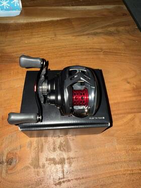 Pxbf70xhl Daiwa Px Bf 70xh Left Hand 8.6 1 Casting Reel