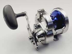 Sa30t Daiwa Saltiga 30 T Reel Silver Blue Japan Full Metal Construction Serviced