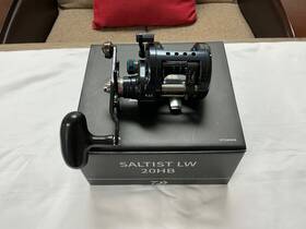 Sttlw20hb Daiwa Saltist Lw20hb Levelwind Reel Right Hand Model