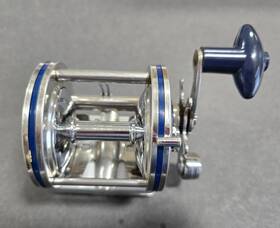631-lw Dolphin Olympic Baitcasting Reel - Made In Japan