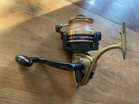 Sp-938 Gamefisher Vtg Sp 938 Spinning Fishing Reel Cast Black/gold Sears Roebuck