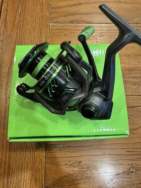 41-02-ggs-10000b Googan Squad Green Series Spinning Reel 2500