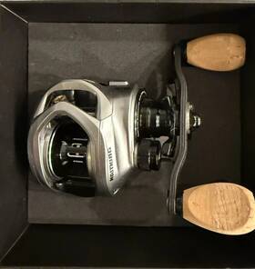Kastking 608119542697 Bassinator Elite 8.1 Right Hand - Gently Used
