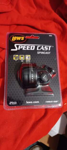 Ssc2 Lews 849004023079 Speed Cast 4.4 1 Gear Ratio Spincast Reel Clam Pack