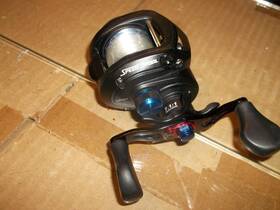 Cb1sh Lews Lewscarbon Blue Speed Spool Rh Baitcasting Reel Right Hand