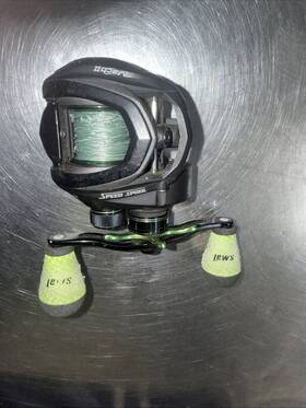 Lews Mh25h Reel Sporting Equipment #nvs Used In Good Condition Black 65250-2