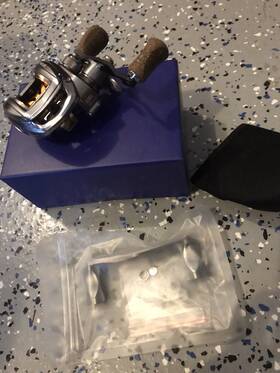 Df200rl Mcraft Baitcasting Reel Left Handed Charcoal Gold Spool