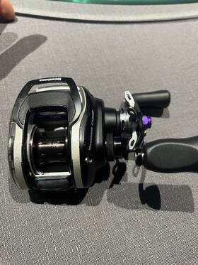 Fx68l Megabass Baitcasting Reel Right-hand Rare Model