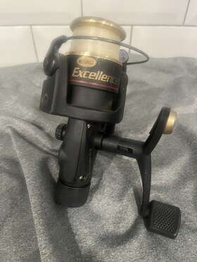 Ez-40 Mitchell Excellence Ii Spinning Reel Black And Gold