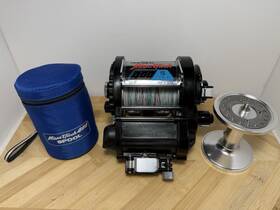 400-s Miya Epoch Vintage 12 Volt Electric Fishing Reel With Extra Spool/pouch Xlnt