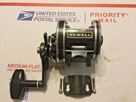 C220-5 Newell Graphite / Stainless Vintage Reel - Fully Serviced Nice Clean L K